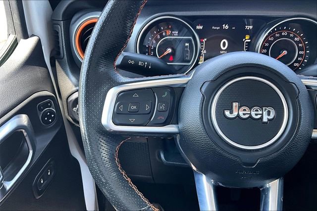 Used 2023 Jeep Gladiator Mojave w/ Cold Weather Group AWD/4WD image 10