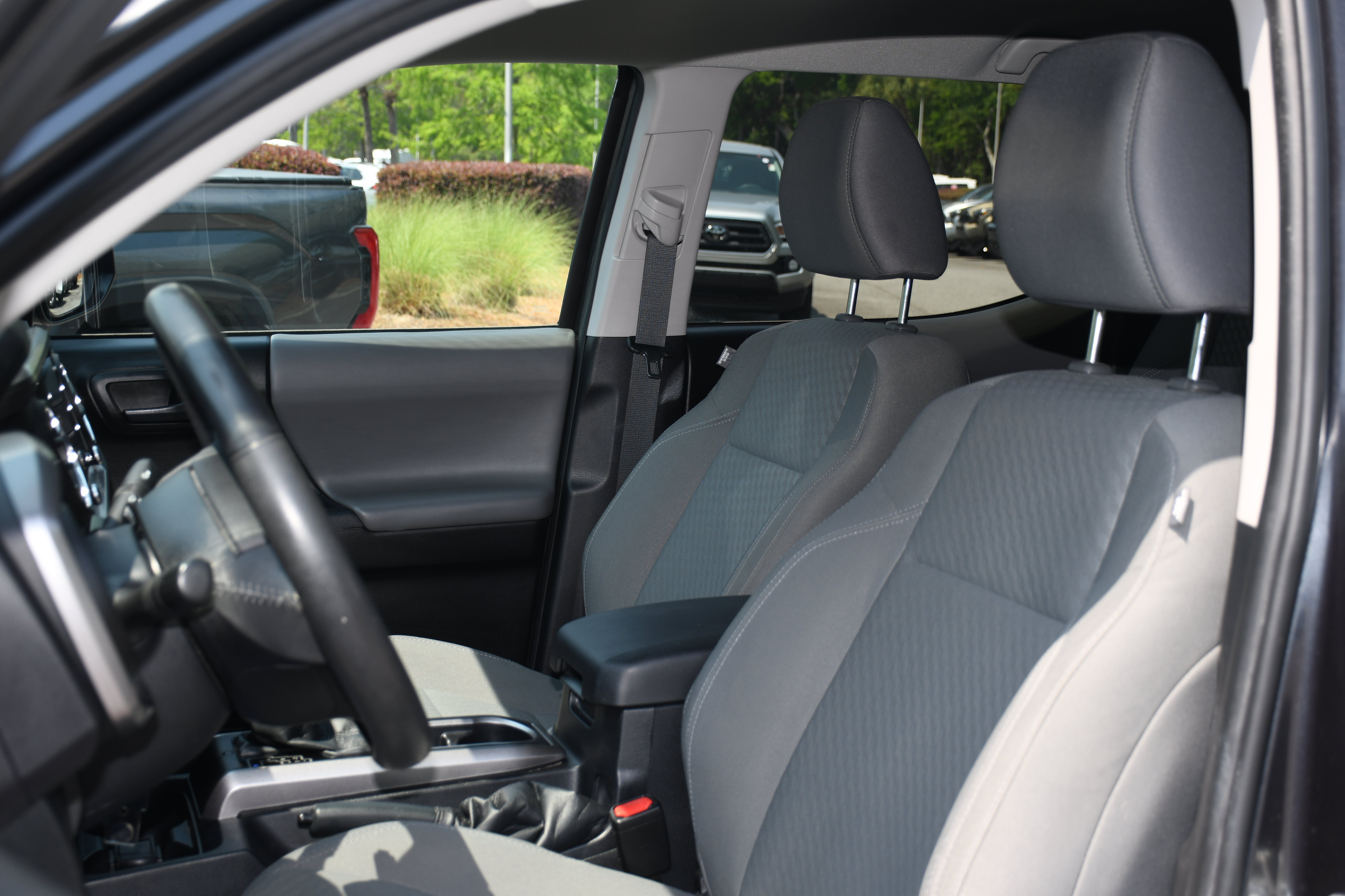 Certified 2021 Toyota Tacoma SR5 RWD image 11