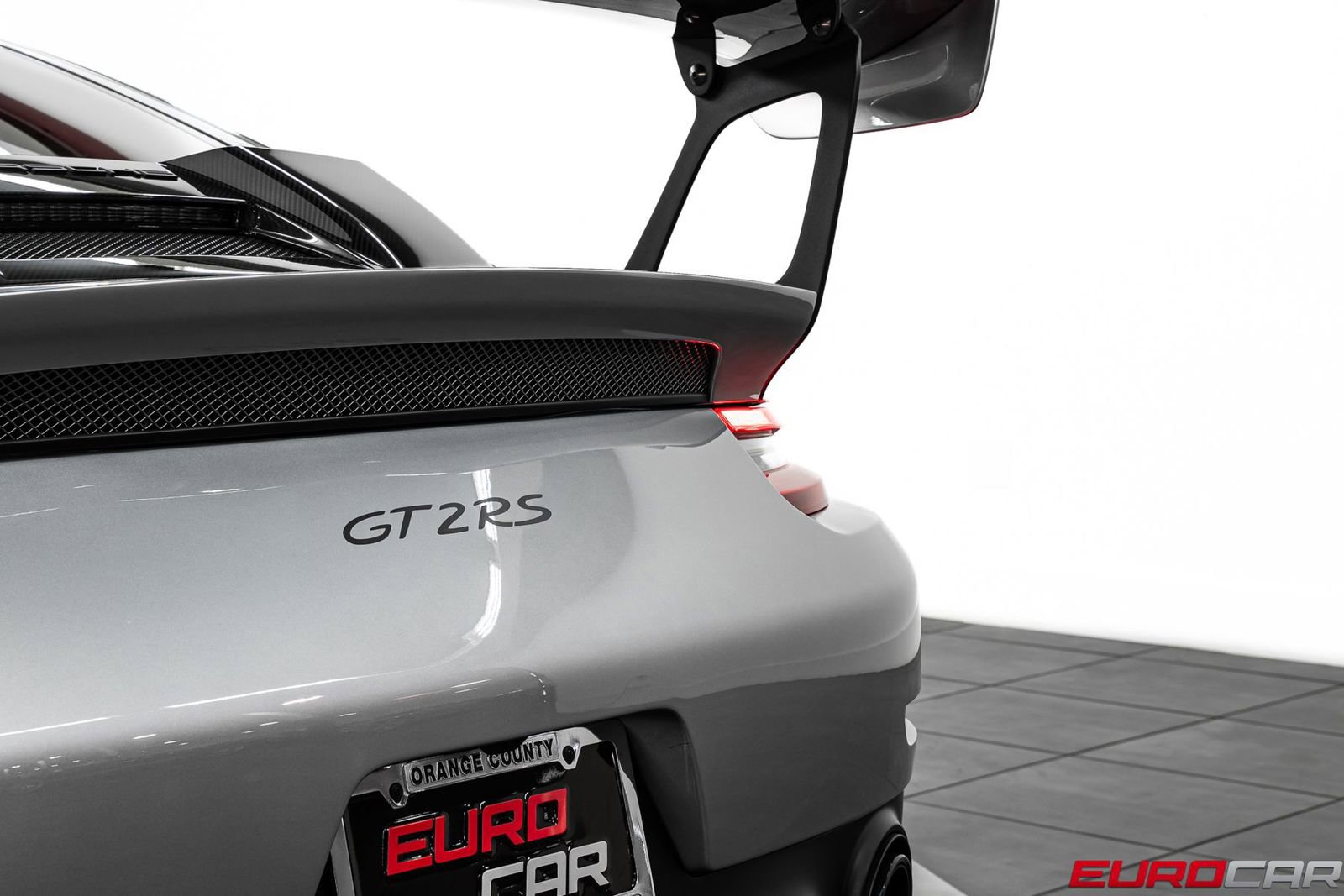 Used 2018 Porsche 911 GT2 RS image 27