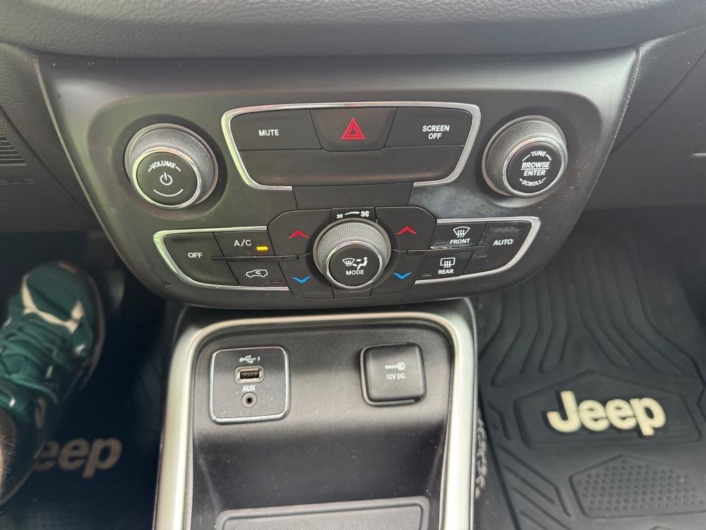 Used 2019 Jeep Compass Sport FWD image 12