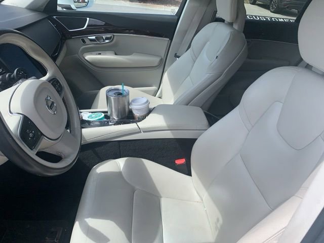 Used 2018 Volvo XC90 T6 Momentum w/ Convenience Package image 13