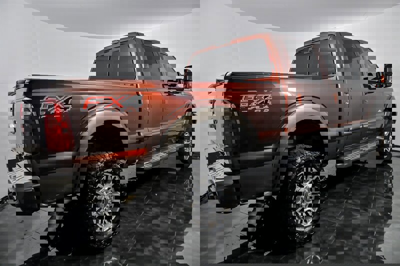 Used 2015 Ford F250 King Ranch w/ FX4 Off-Road Package image 9