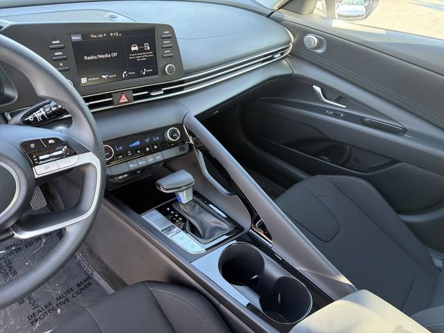 Certified 2026 Hyundai Elantra Hybrid FWD image 27