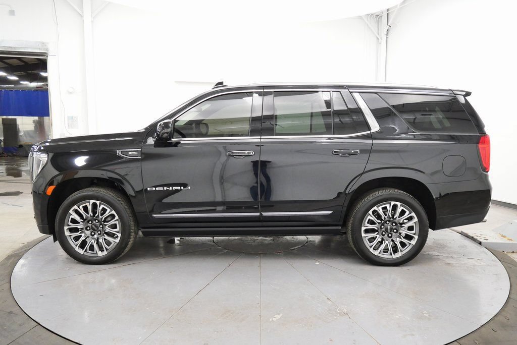 Used 2024 GMC Yukon Denali Ultimate AWD/4WD image 4