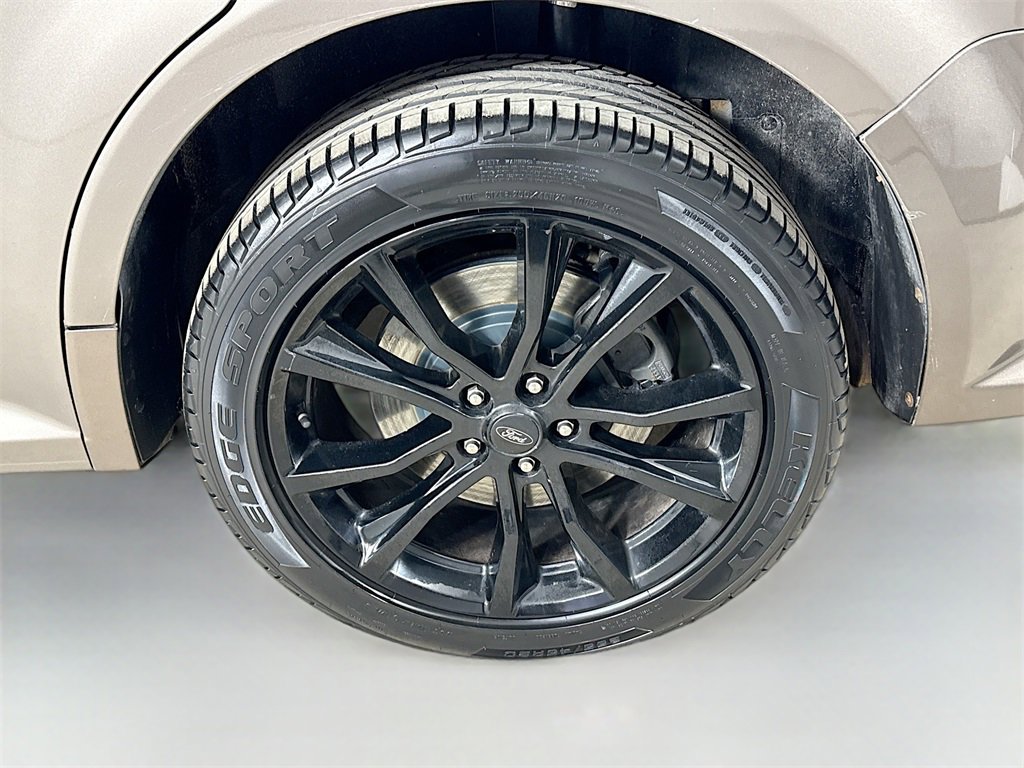 Used 2019 Ford Flex Limited w/ Limited Appearance Package image 32