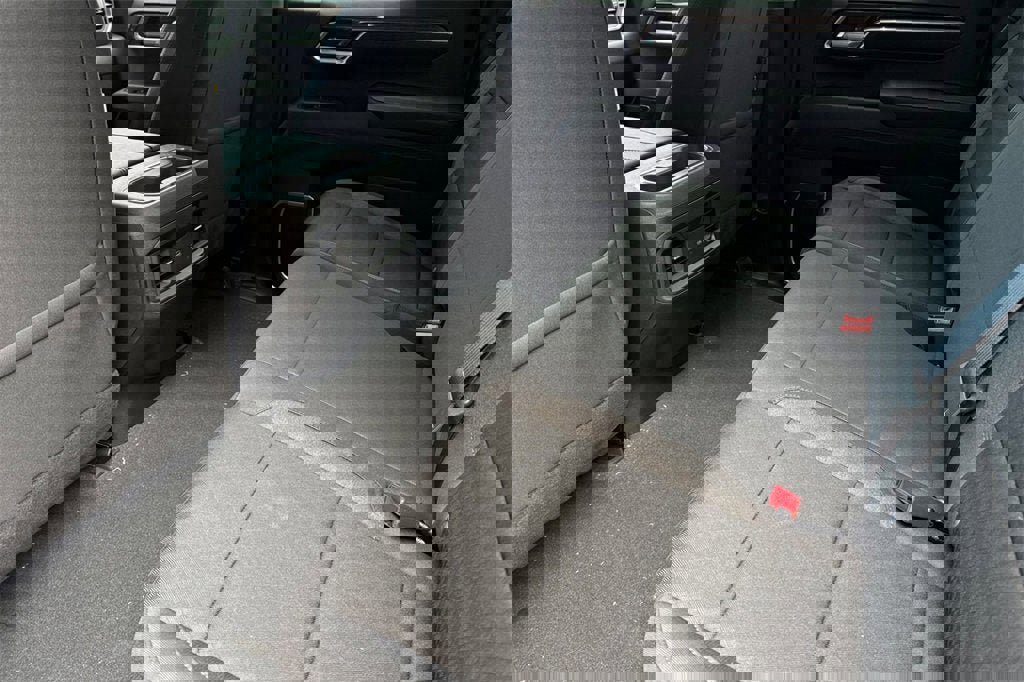 New 2025 Chevrolet Silverado 1500 LT image 12