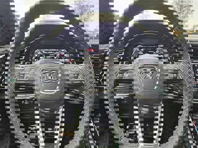 Used 2023 Audi SQ8 Prestige image 26