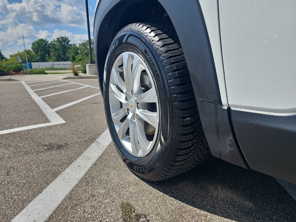 Used 2023 Chevrolet TrailBlazer LS FWD image 39