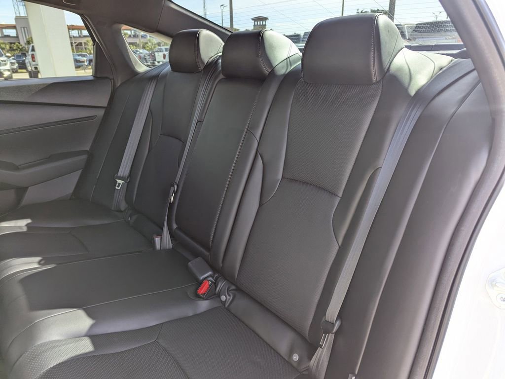 Used 2023 Honda Accord Sport image 15