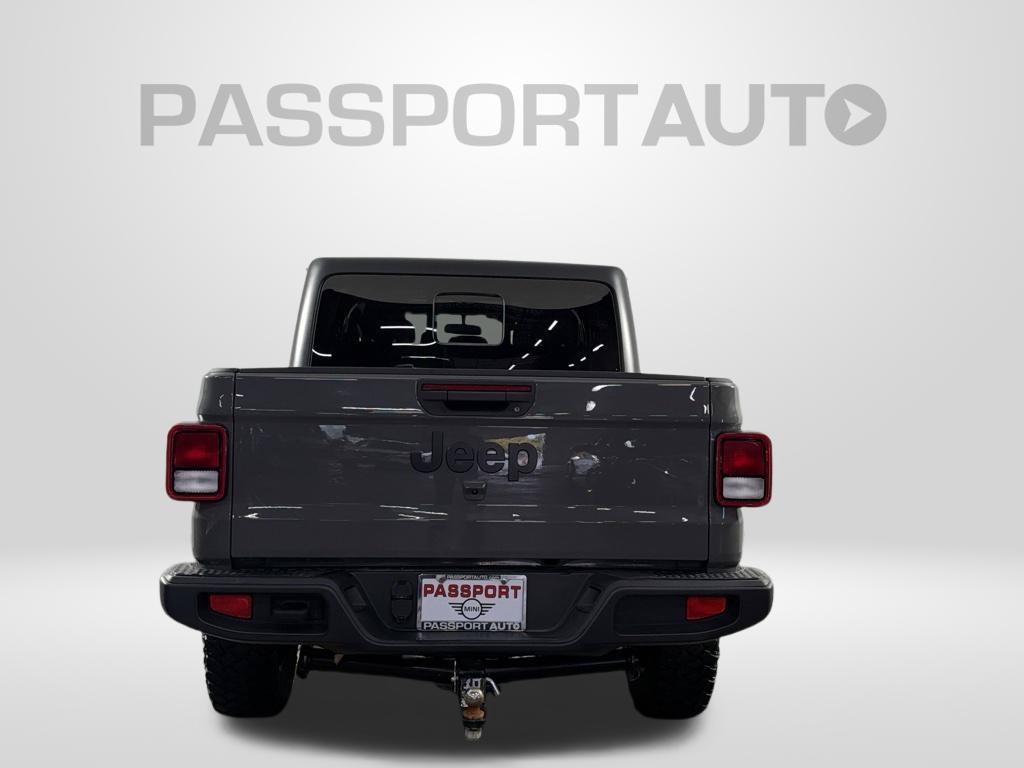Used 2022 Jeep Gladiator Sport AWD/4WD image 6