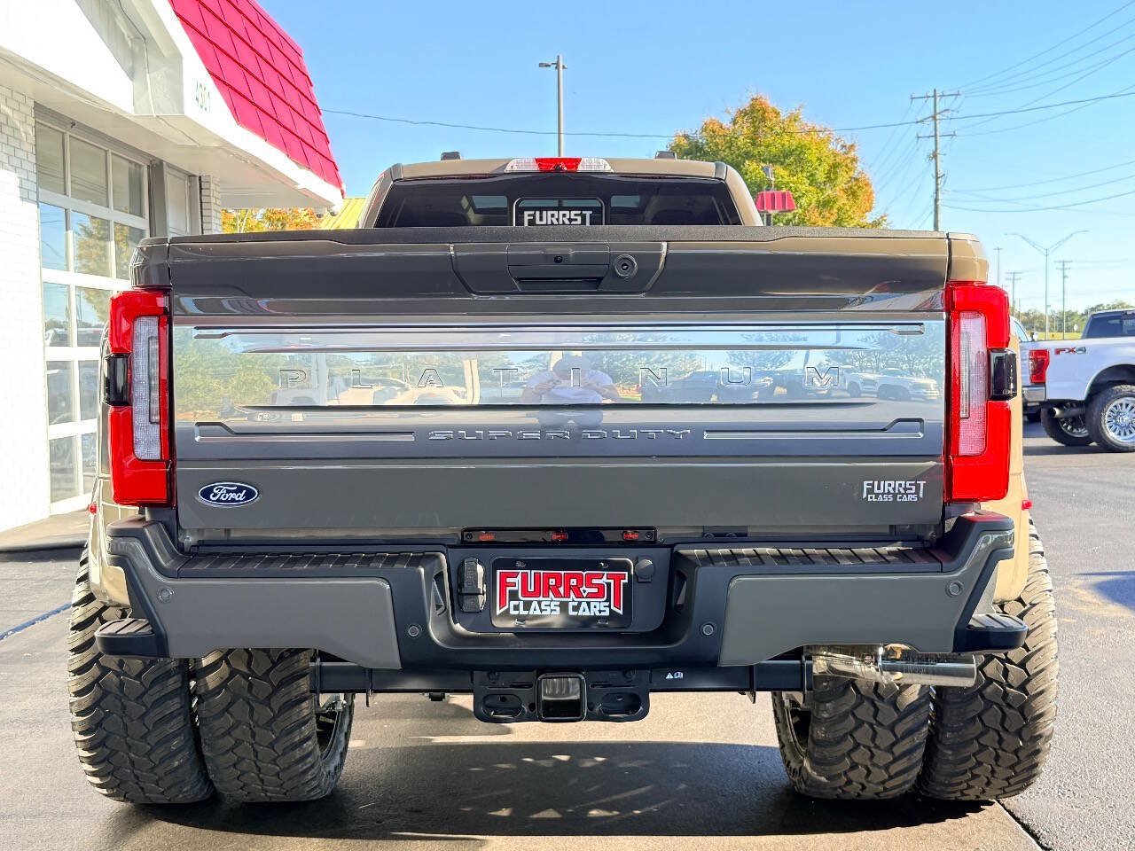 Used 2027 Ford F450 Platinum w/ Platinum Plus Package AWD/4WD image 4