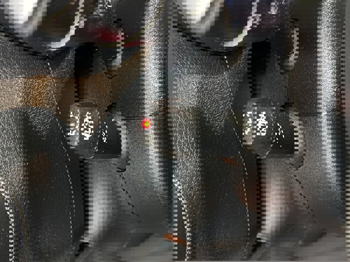 Used 2020 Mercedes-Benz GLC 300 4MATIC image 20