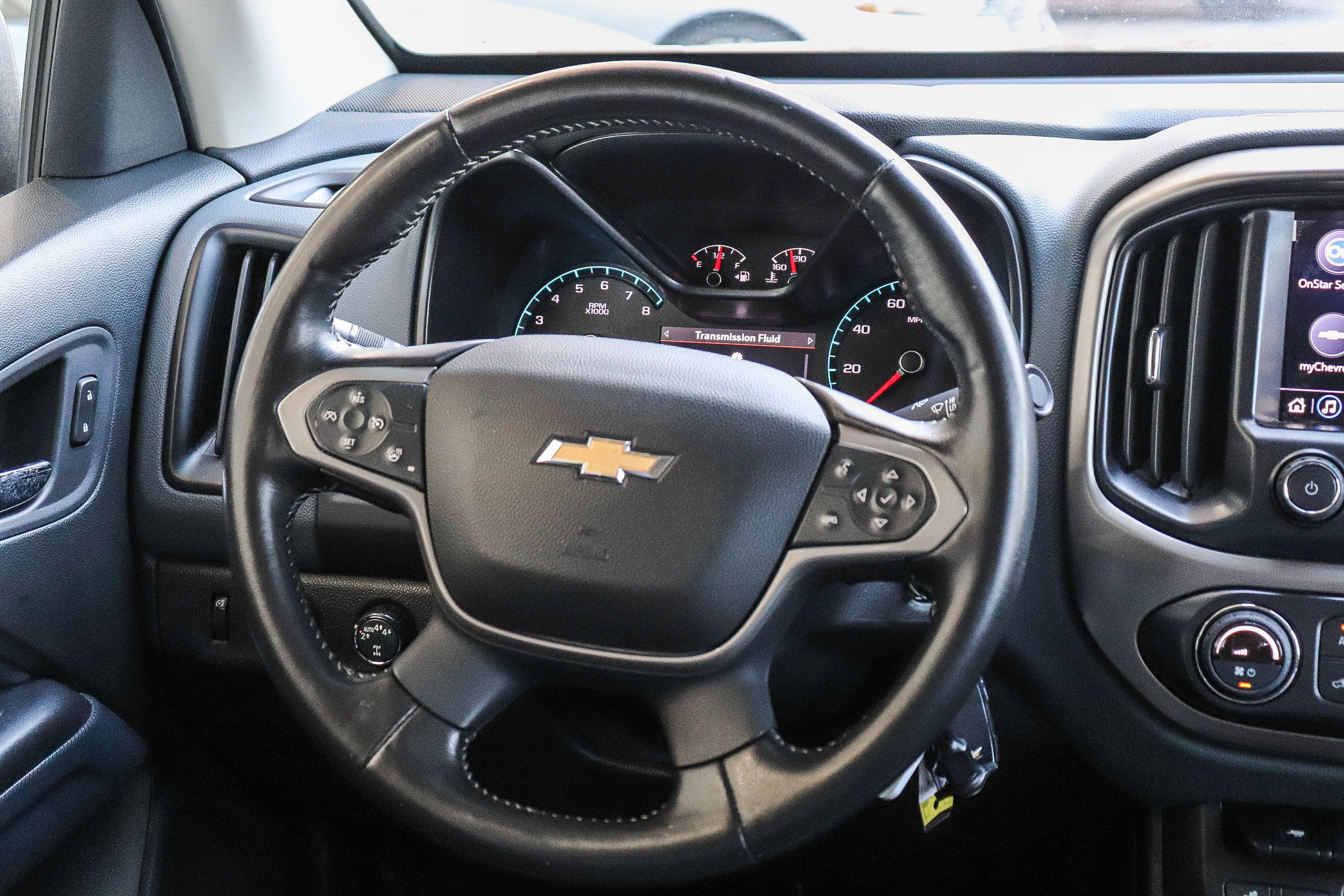 Used 2022 Chevrolet Colorado Z71 w/ Z71 Midnight Edition AWD/4WD image 18