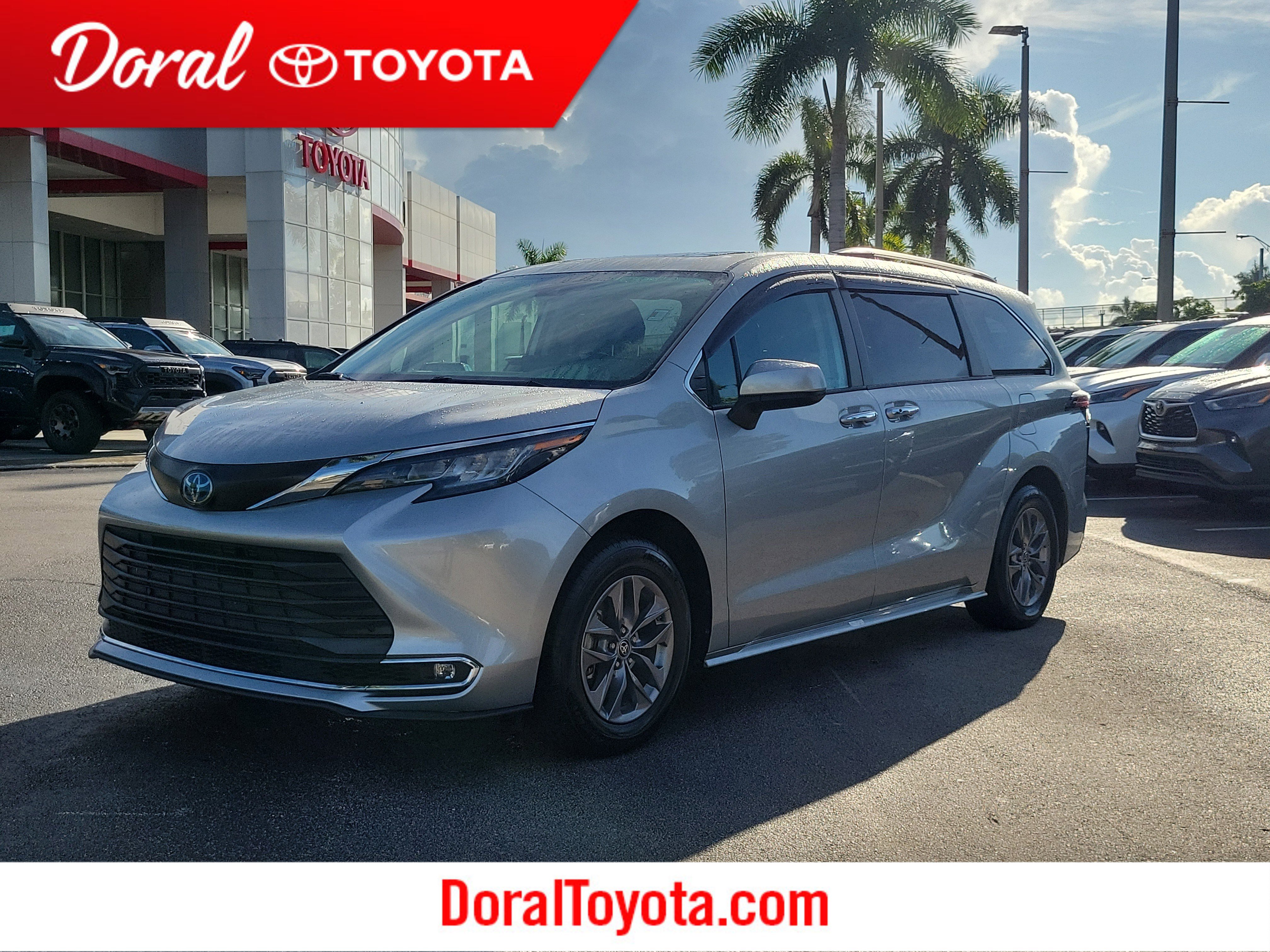 Used 2023 Toyota Sienna XLE