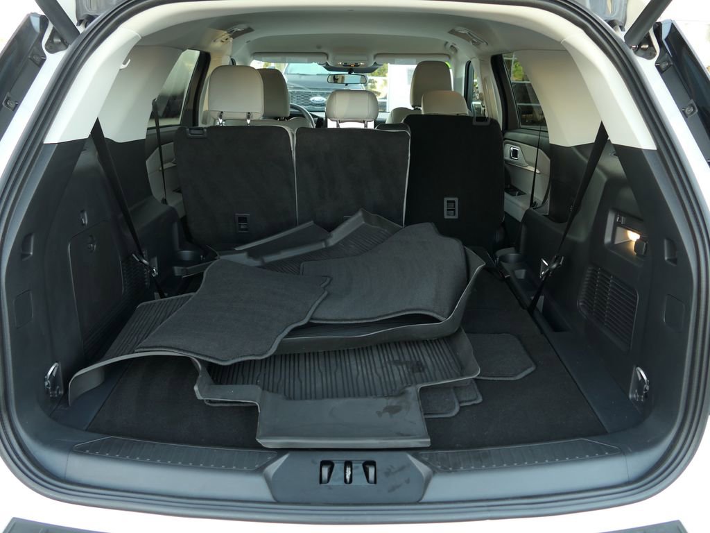 Used 2026 Ford Explorer Active w/ Active Comfort Package image 25