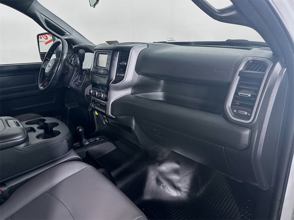 Used 2024 RAM 3500 Tradesman w/ Chrome Appearance Group image 31