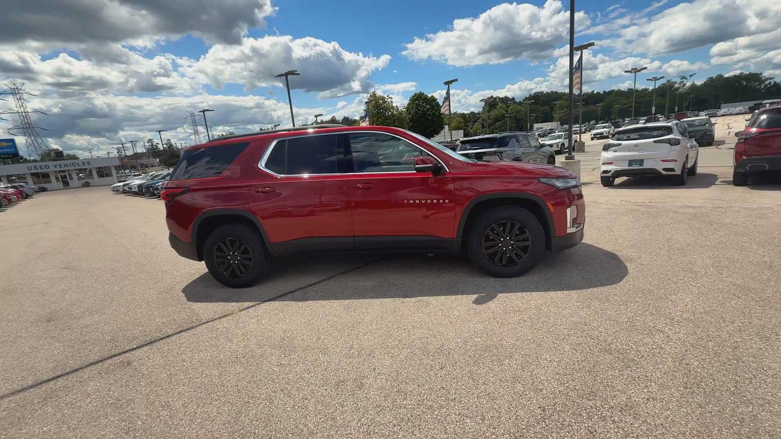 Certified 2023 Chevrolet Traverse LT FWD image 9
