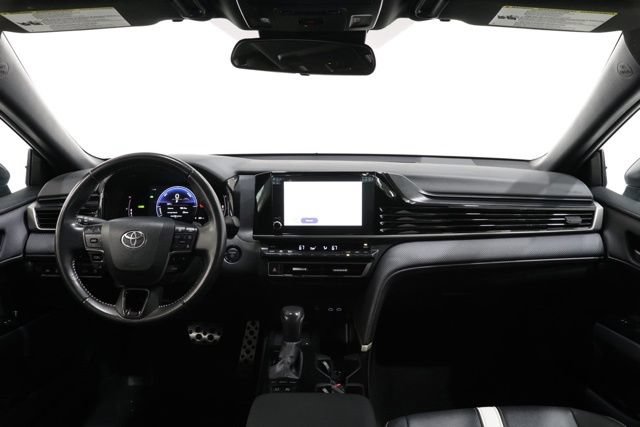 Used 2025 Toyota Camry SE FWD image 15