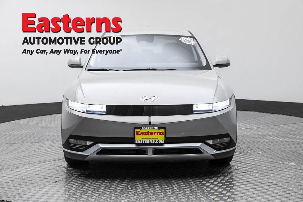 Used 2023 Hyundai Ioniq 5 SE image 2