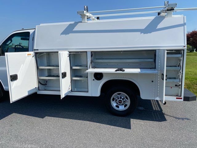 Used 2021 GMC Savana 3500 w/ Power Convenience Package RWD image 23