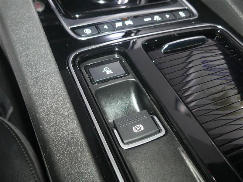 Used 2019 Jaguar F-PACE Premium AWD/4WD image 39