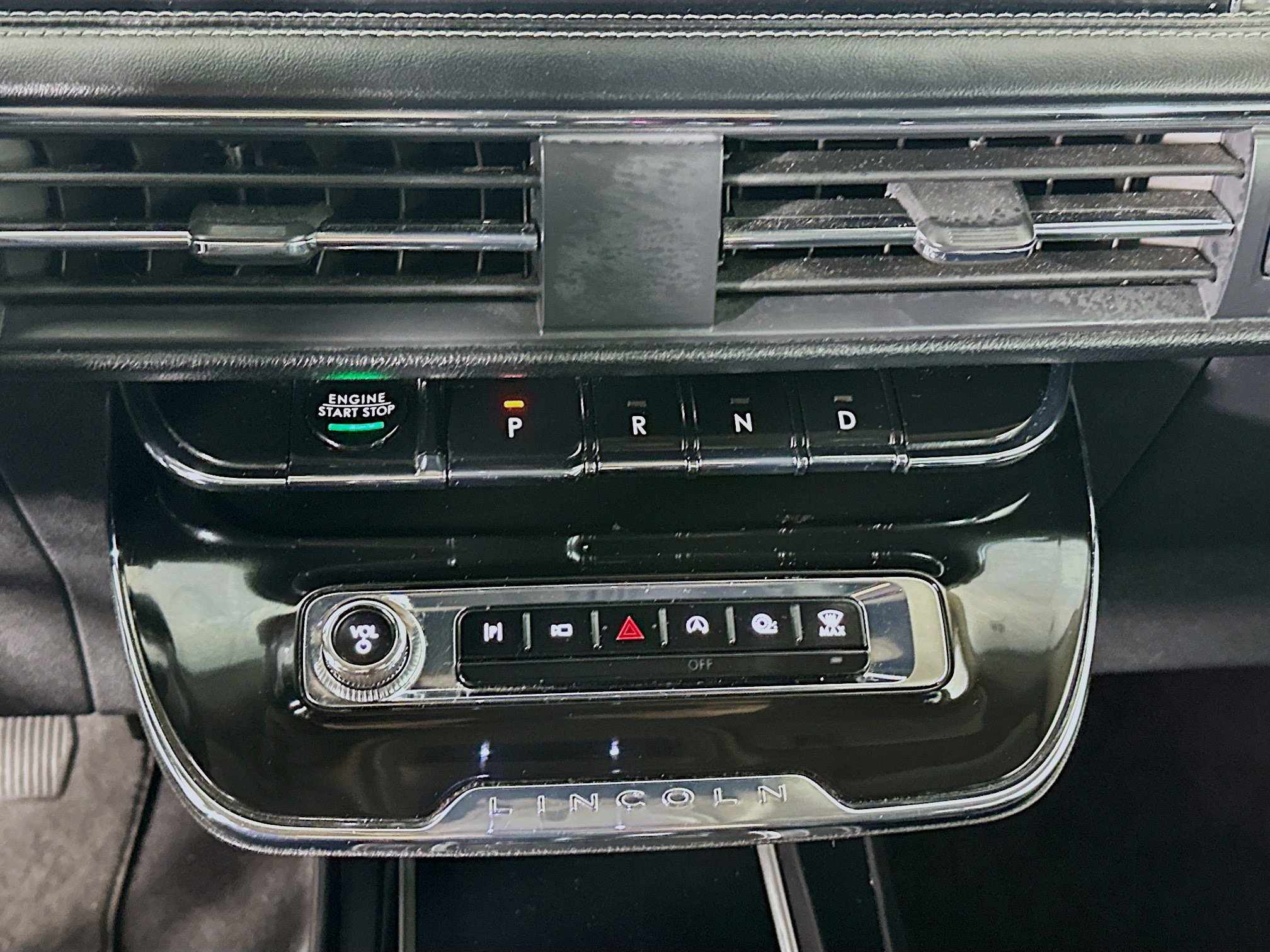 Used 2024 Lincoln Corsair Reserve w/ Equipment Group 201A image 25