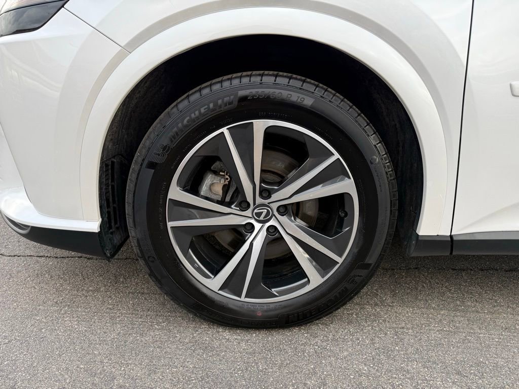 Used 2023 Lexus RX 350h w/ Accessory Package (2T) image 26