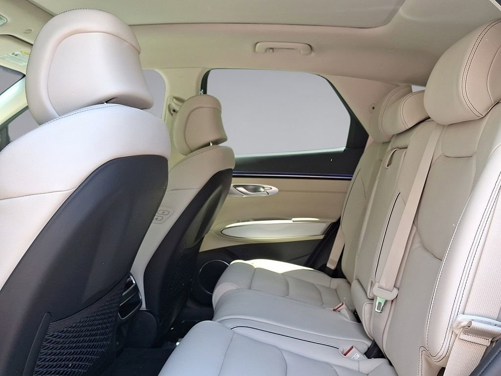 New 2026 Genesis GV70 2.5T Advanced AWD/4WD image 14
