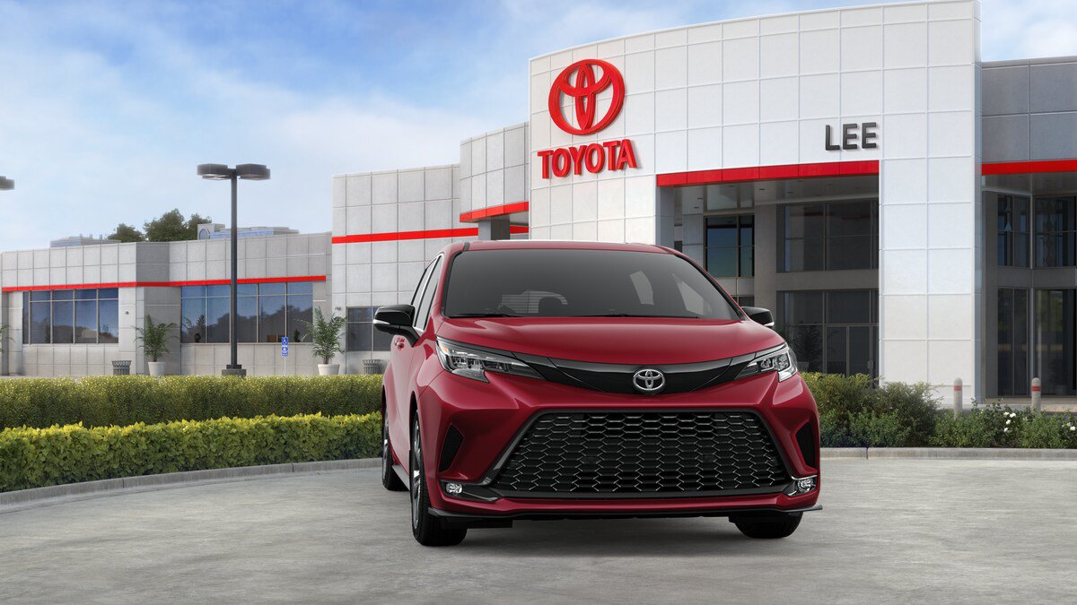 New 2026 Toyota Sienna XSE AWD/4WD image 16