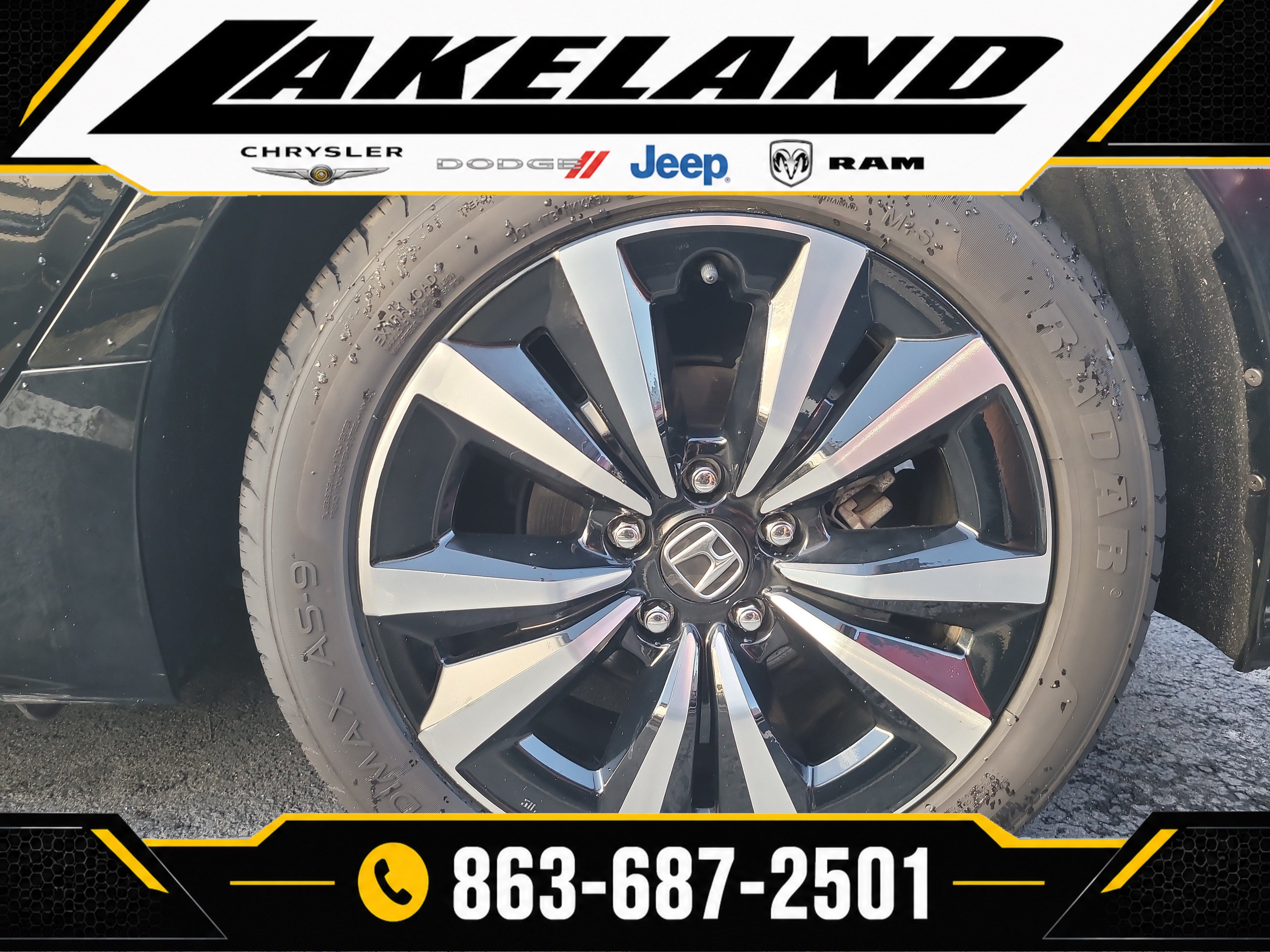 Used 2024 Honda Civic EX-L image 7