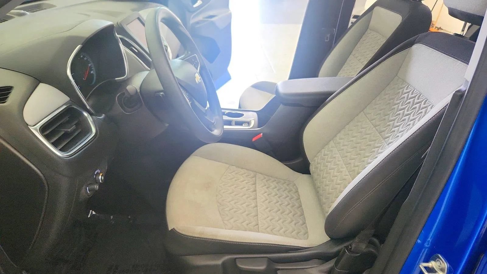 Used 2024 Chevrolet Equinox LS w/ LPO, Floor Liner Package FWD image 24
