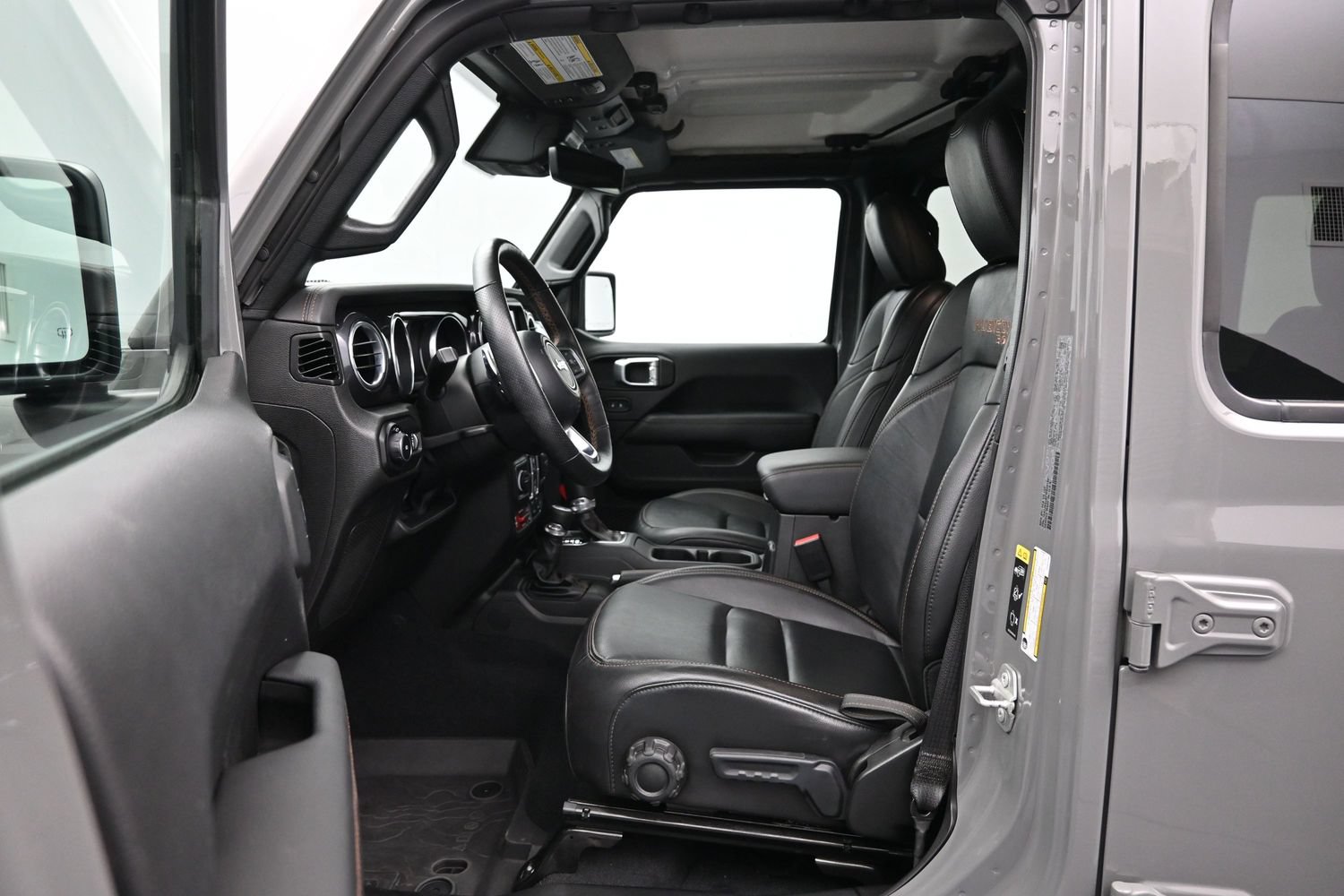 Used 2023 Jeep Wrangler Unlimited Rubicon 392 w/ Trailer Tow Package AWD/4WD image 9