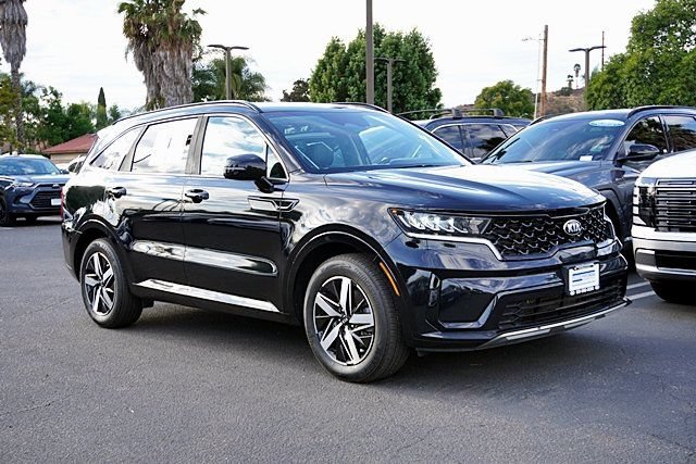 Used 2021 Kia Sorento S FWD image 2