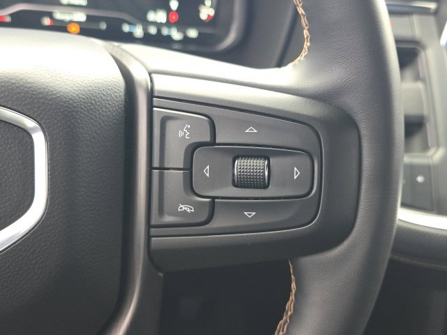Used 2023 GMC Yukon XL AT4 w/ Technology Package AWD/4WD image 43