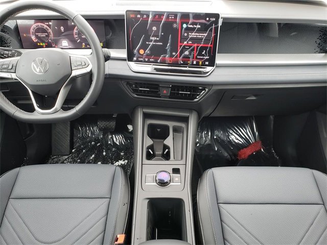 New 2026 Volkswagen Tiguan SE image 9