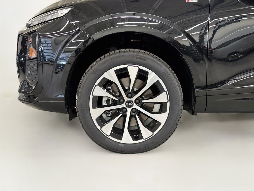 New 2026 Audi Q3 quattro 2.0T AWD/4WD image 26