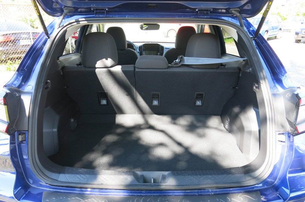 Used 2025 Subaru Crosstrek 2.0i Premium image 17