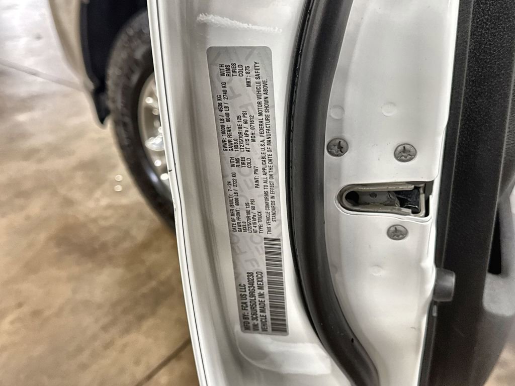 Used 2024 RAM 2500 Big Horn image 31