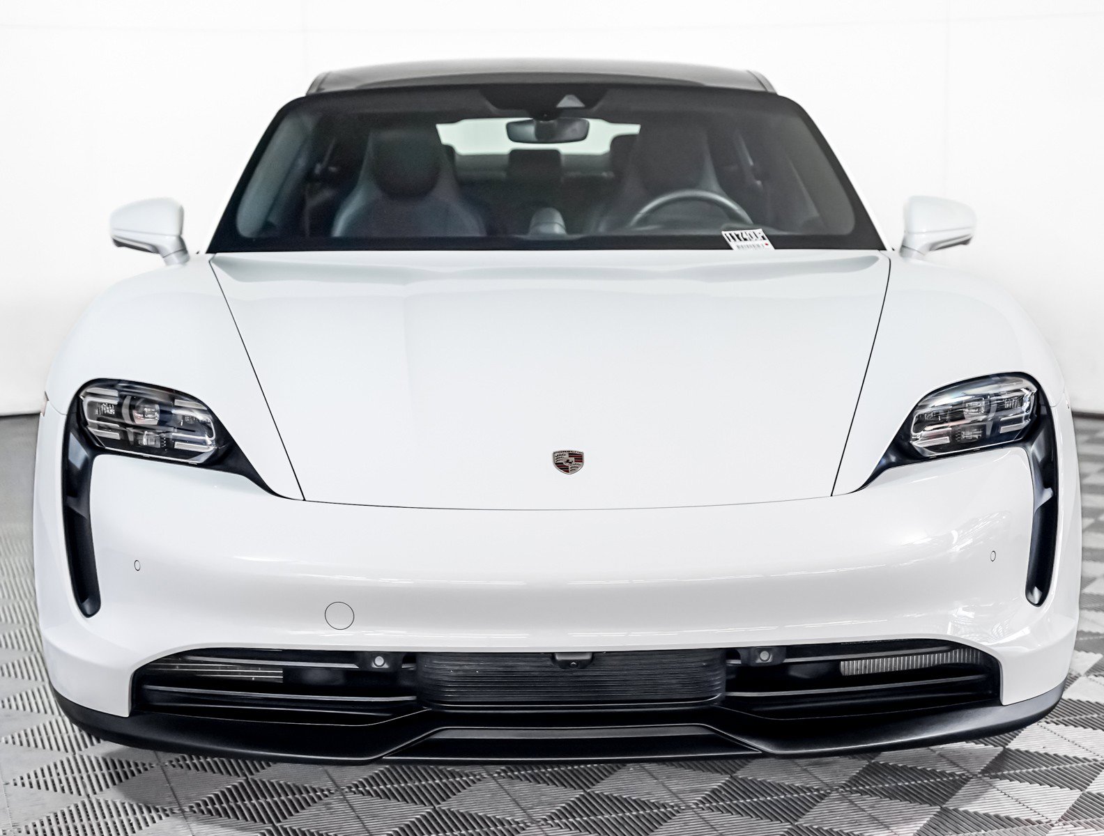 Certified 2022 Porsche Taycan 4S image 7