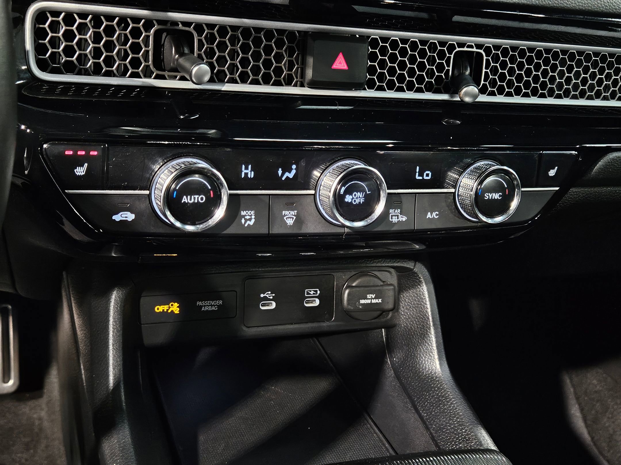 Used 2025 Honda Civic Sport image 32