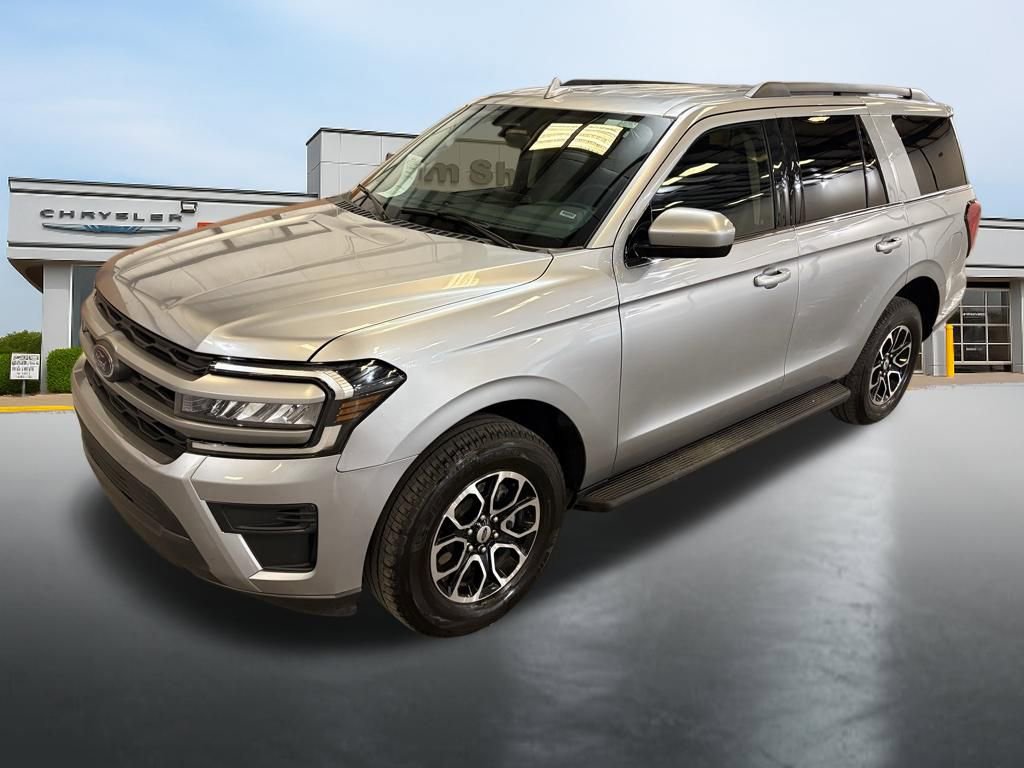 Used 2024 Ford Expedition XLT image 9
