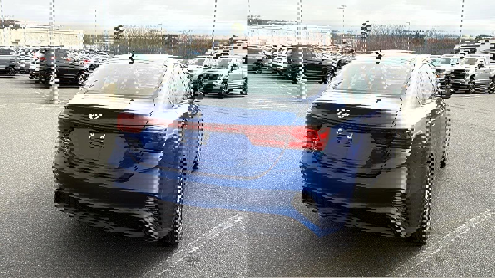 Used 2023 Kia Forte LXS image 7