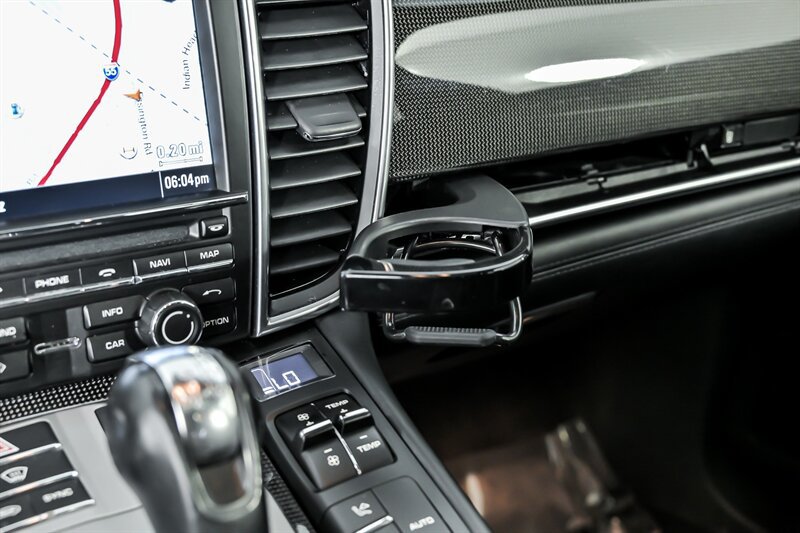 Used 2015 Porsche Panamera GTS AWD/4WD image 33