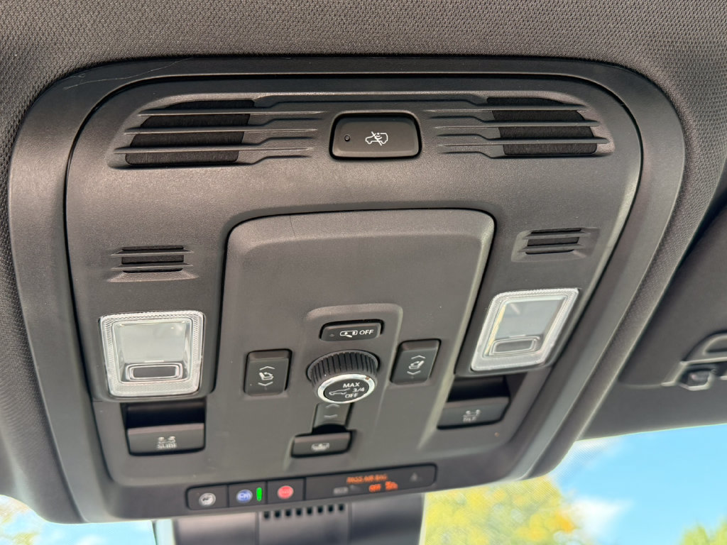 Certified 2025 Chevrolet Tahoe Premier AWD/4WD image 49