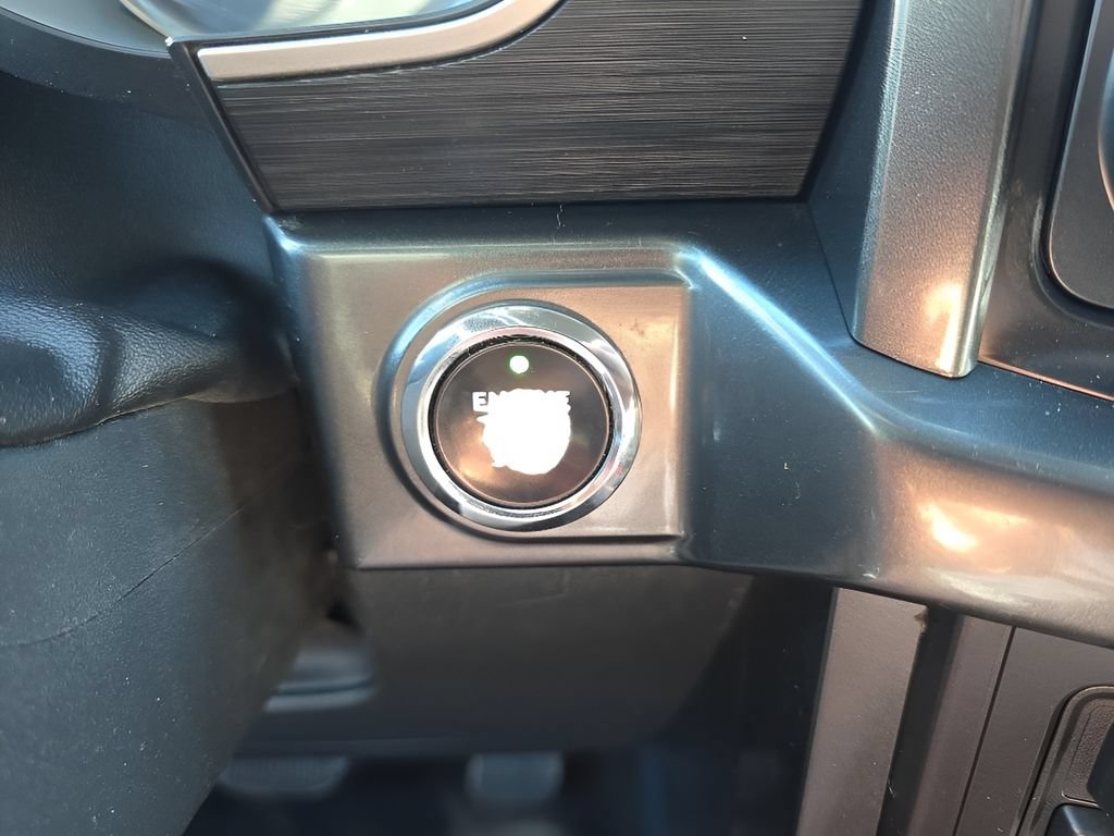Used 2021 Ford F150 4x4 SuperCrew image 18