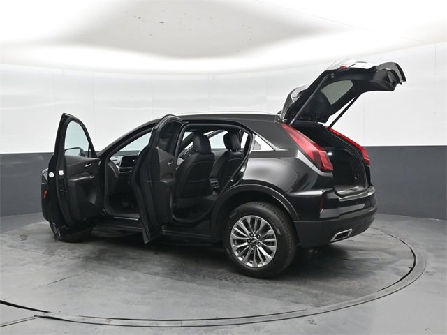 Used 2024 Cadillac XT4 Premium Luxury image 48