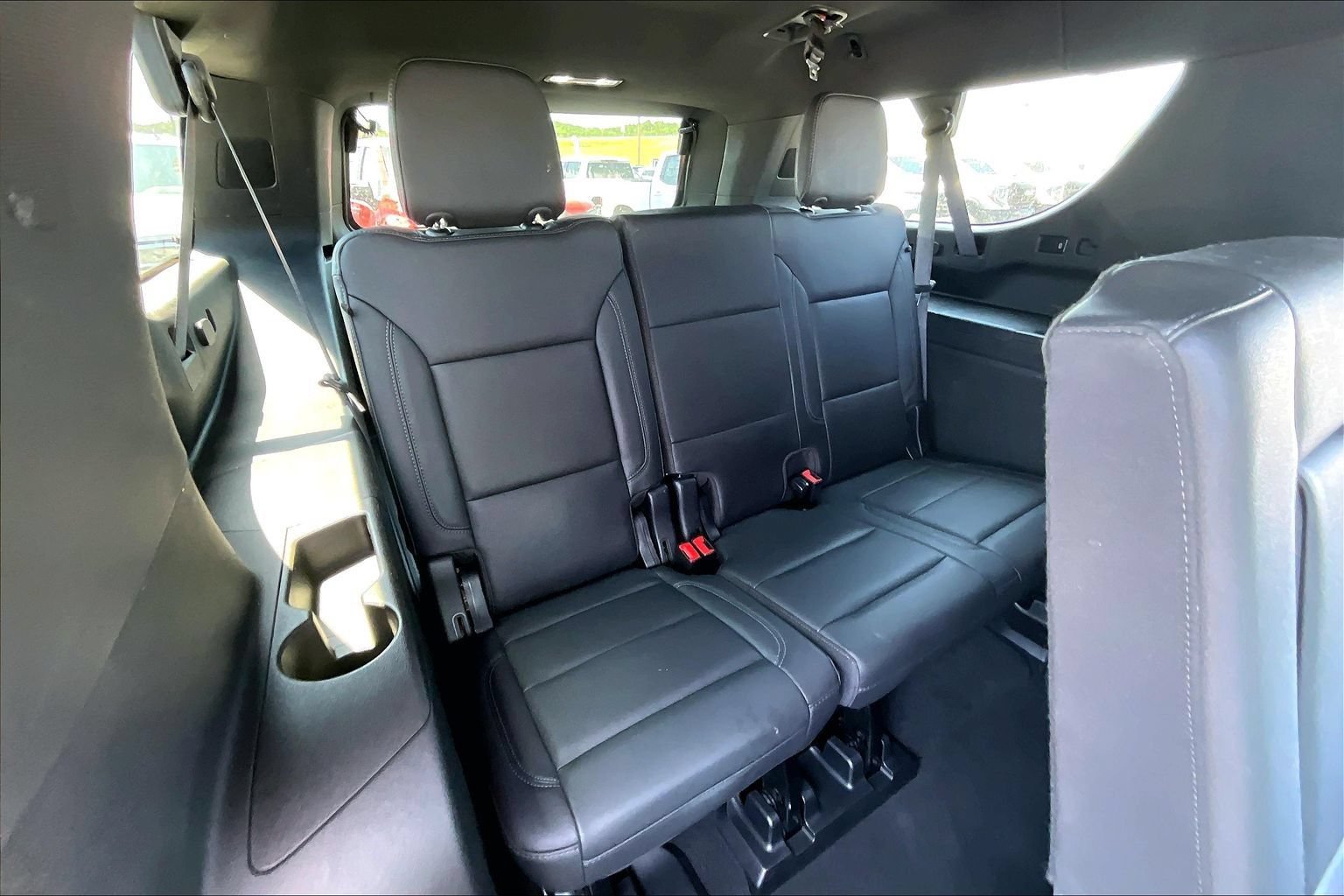 Used 2022 Chevrolet Suburban LT AWD/4WD image 28