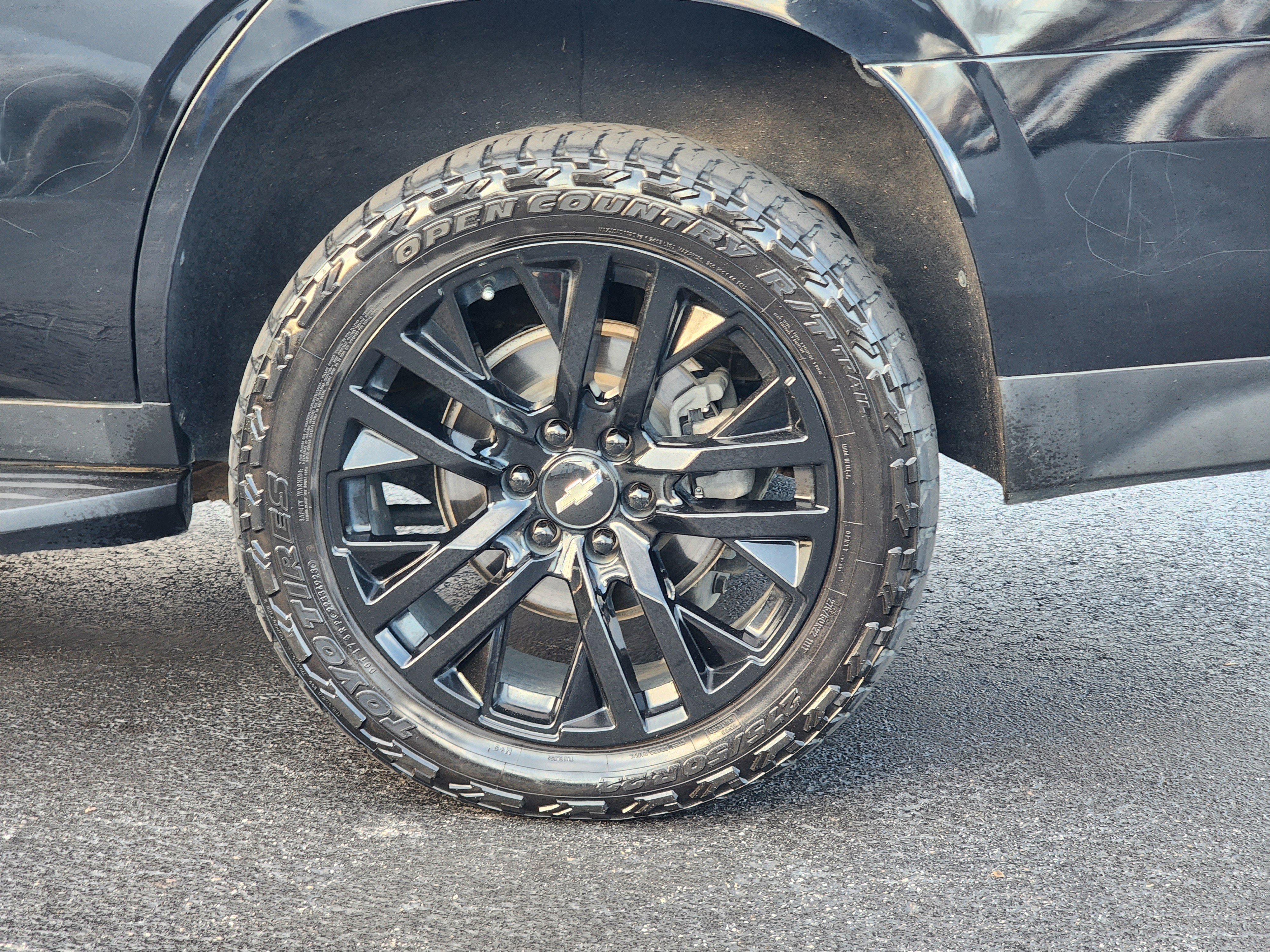 Used 2021 Chevrolet Tahoe RST w/ Luxury Package image 10