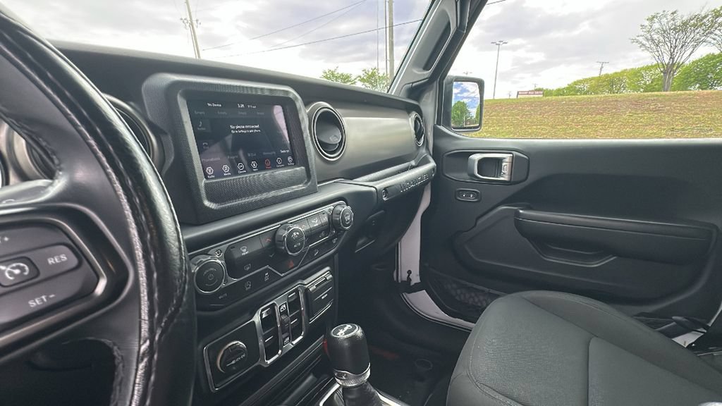 Used 2019 Jeep Wrangler Unlimited Sport S AWD/4WD image 12