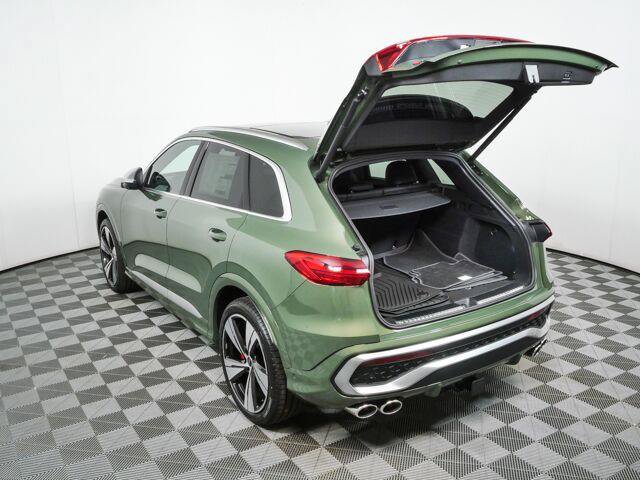 New 2026 Audi SQ5 Prestige AWD/4WD image 31